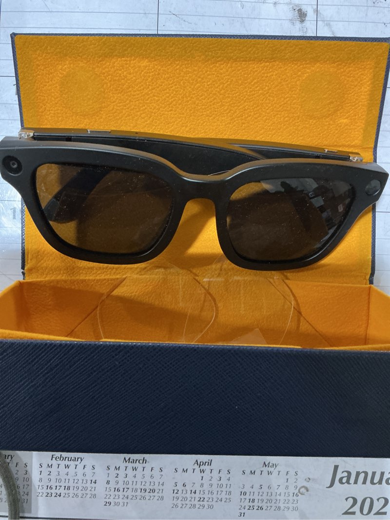 Condition photo showing Good Condition for (No cord) AI Smart Glasses - 800W HD Camera, 1080P Video, Voice Control, Bluetooth/Wi-Fi, 220mAh Fast Charging, Lightweight for Hands-Free Recording-Black-Anti-Blue Lights & Sunglasses Lenses Included BLACK-Blue Light Blocking Lenses & Polarized Lenses