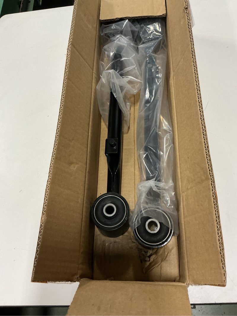 Condition photo showing Good Condition for NewYall Rear Upper Left Right Suspension Control Arm for Trailblazer/Envoy 02-09, Trailblazer EXT/Envoy XL 02-06, Envoy XUV 04-05, Rainier 04-07, Ascender 03-08, Bravada 02-04, Saab 9-7x 05-09