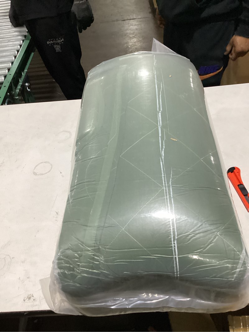 Condition photo showing Good Condition for Japanese Floor Mattress, 100% High Density Comfortable Foam, 4" Thicken Foldable Mattress Tatami Mat Sleeping Pad, Ideal for Comfort and Support, Kids Floor Lounger Camping Bed Sofa, Green, Queen Green Queen( 80 x 60 )