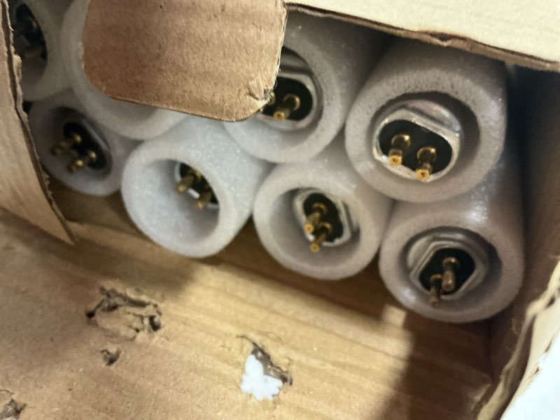Condition photo showing Good Condition for 8 Pack 21 Inch F13T5/WW Fluorescent Light Bulb, 3000K Warm White, T5 13 Watts Fluorescent Replacemen