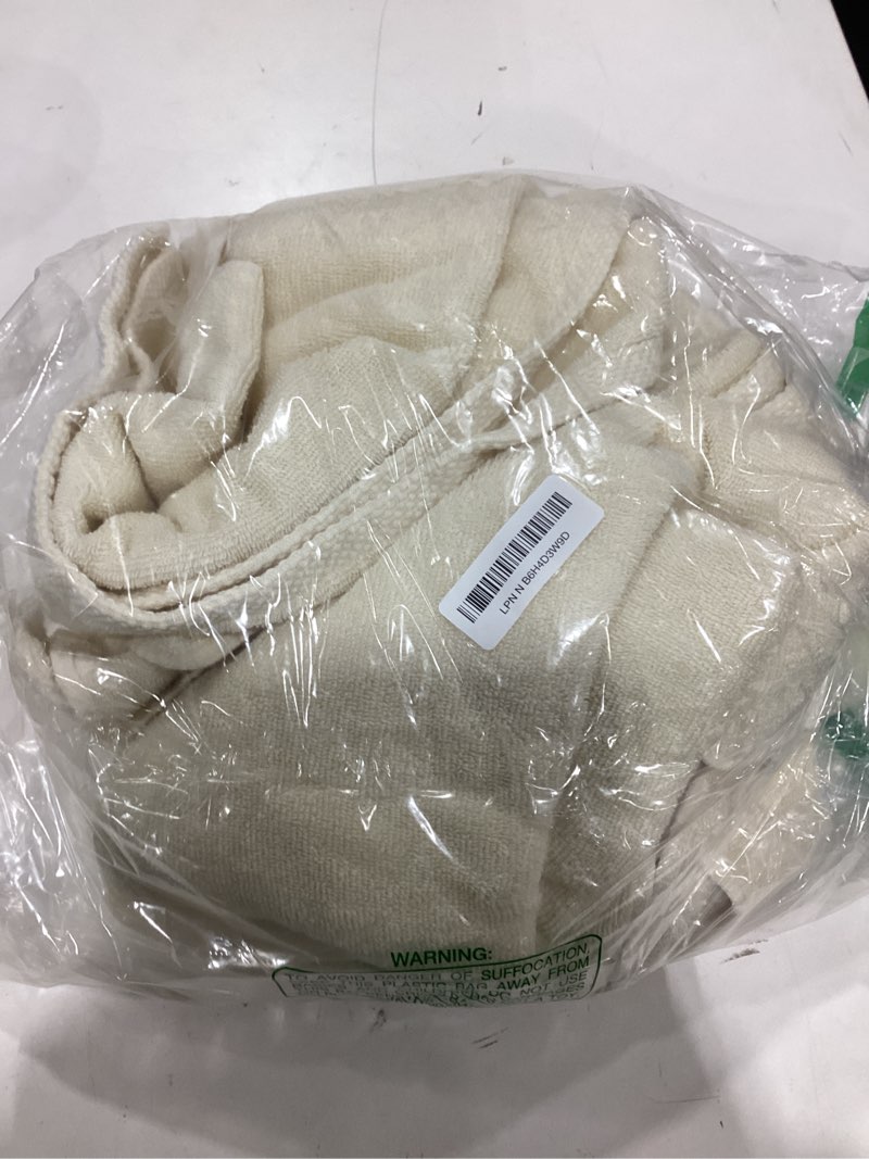Condition photo showing As Is for GLAMBURG Ultra Soft 8-Piece Towel Set - 100% Pure Ringspun Cotton, Contains 2 Oversized Bath Towels 27x54, Hand 16x28, 4 Wash Cloths 13x13 Ideal for Everyday use, Hotel & Spa Ivory Cream 8 Piece Towel Set Ivory