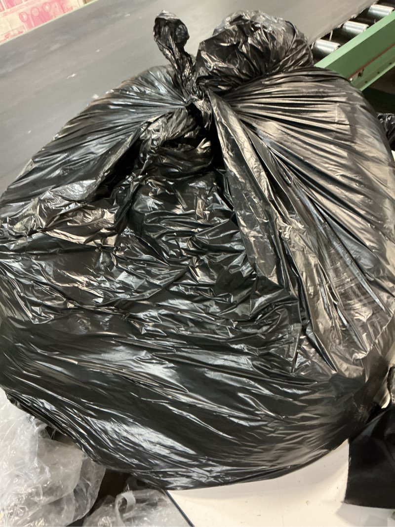 Condition photo showing Good Condition for quince premium down alternative duvet insert king/cal king