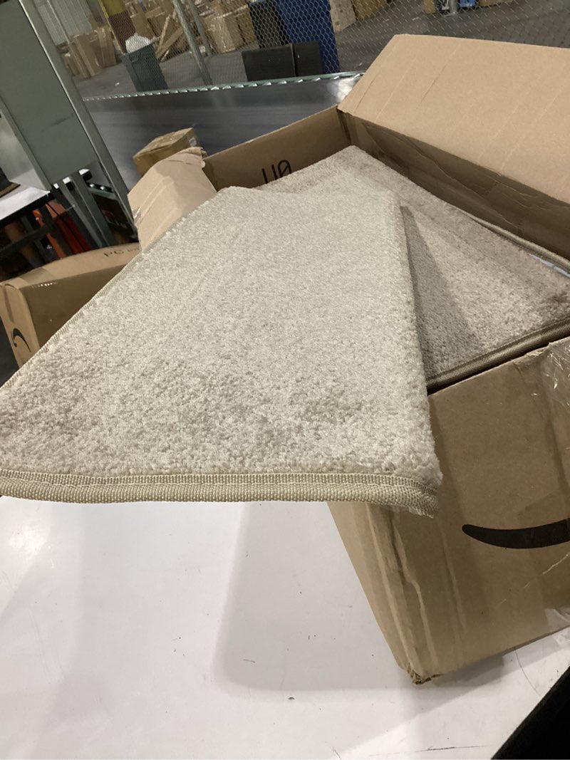 Condition photo showing New/Like New for pure era carpet stair treads ultra plush 9.5" x 30"soft bullnose indoor stair protectors pet-friendly non-slip skid resistant tape free washable reusable(14 pieces,brown)