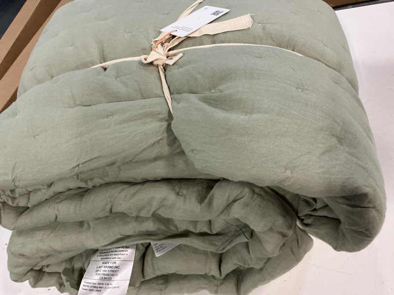 Condition photo showing Good Condition for quince european linen dream quilt king/calking ,1 piece , willowleaf
