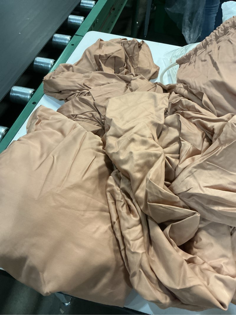 Condition photo showing Good Condition for quince organic duvet cover set shams king fig