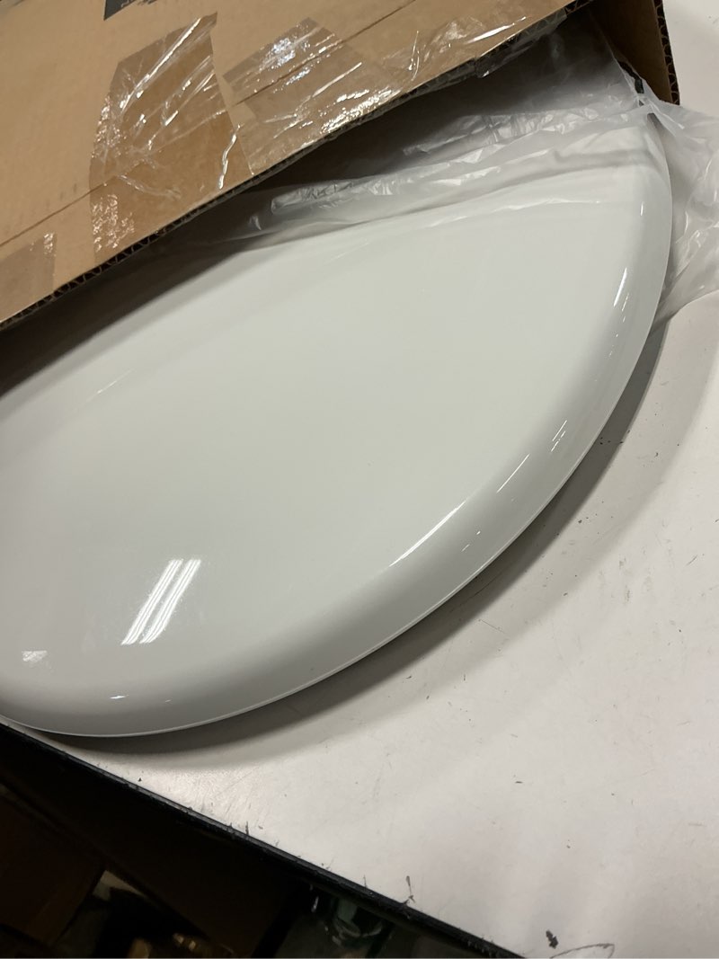 Condition photo showing Good Condition for mayfair little2big? round plastic toilet seat in white with sta-tite? seat fastening system? and whisper•close? hinge