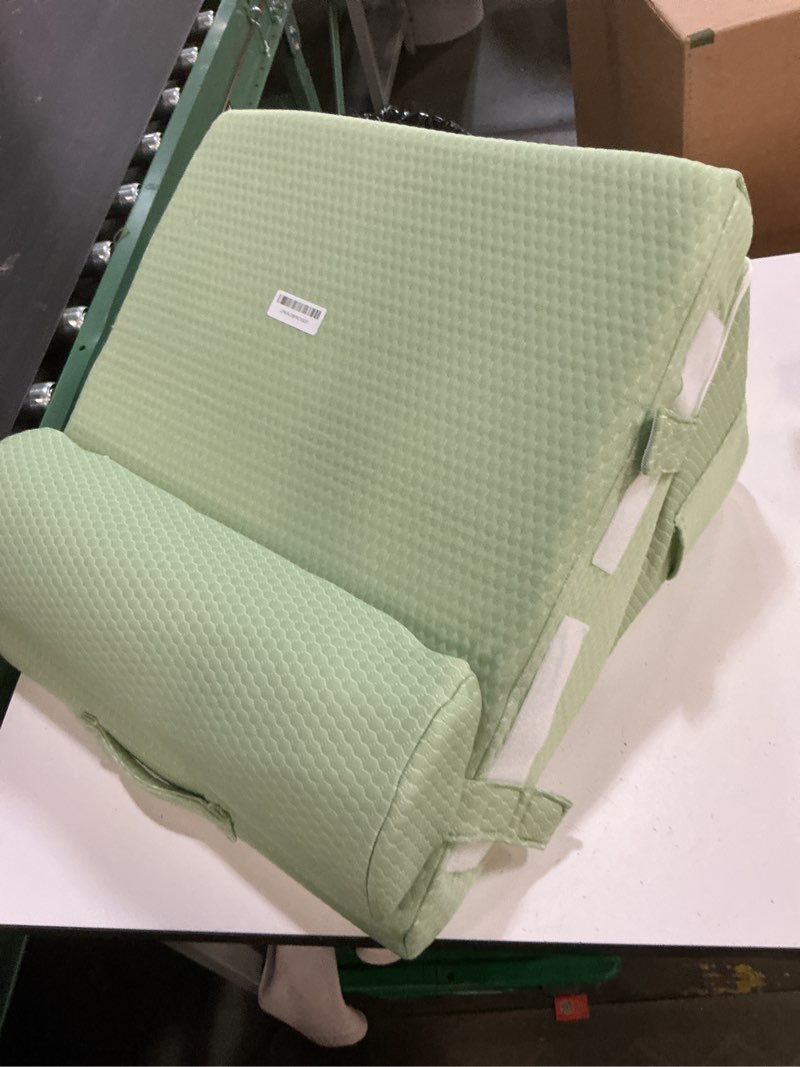 Condition photo showing Good Condition for bedluxe 3pcs orthopedic bed wedge pillow set, foam wedge pillow post surgery for back, leg and knee support, adjustable 9&12 inch folding triangle pillow for sleeping, acid reflux, snoring, green green adjustable 9&12 inch + 1 head pillow