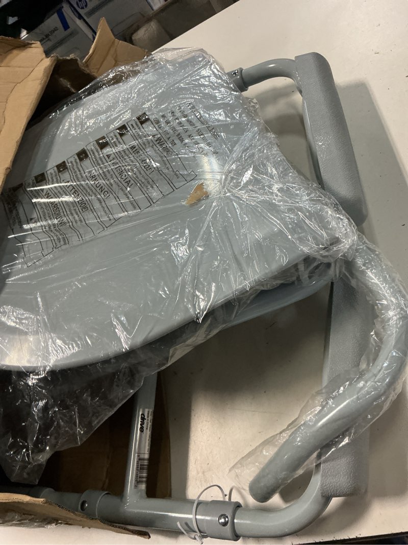 Condition photo showing Good Condition for commode, folding,1/cs