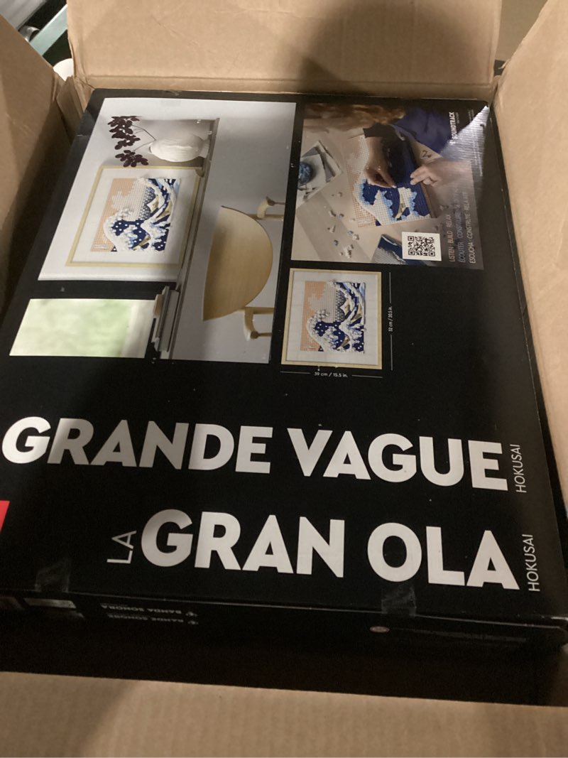 Condition photo showing Good Condition for LEGO Art Hokusai The Great Wave Framed Japanese Wall Art Building Set - Unique Wall Decor for Home, Room, or Office - Fun Activity for Adults, Ages 18+ - Gift for Men and Women - 31208 multi-color