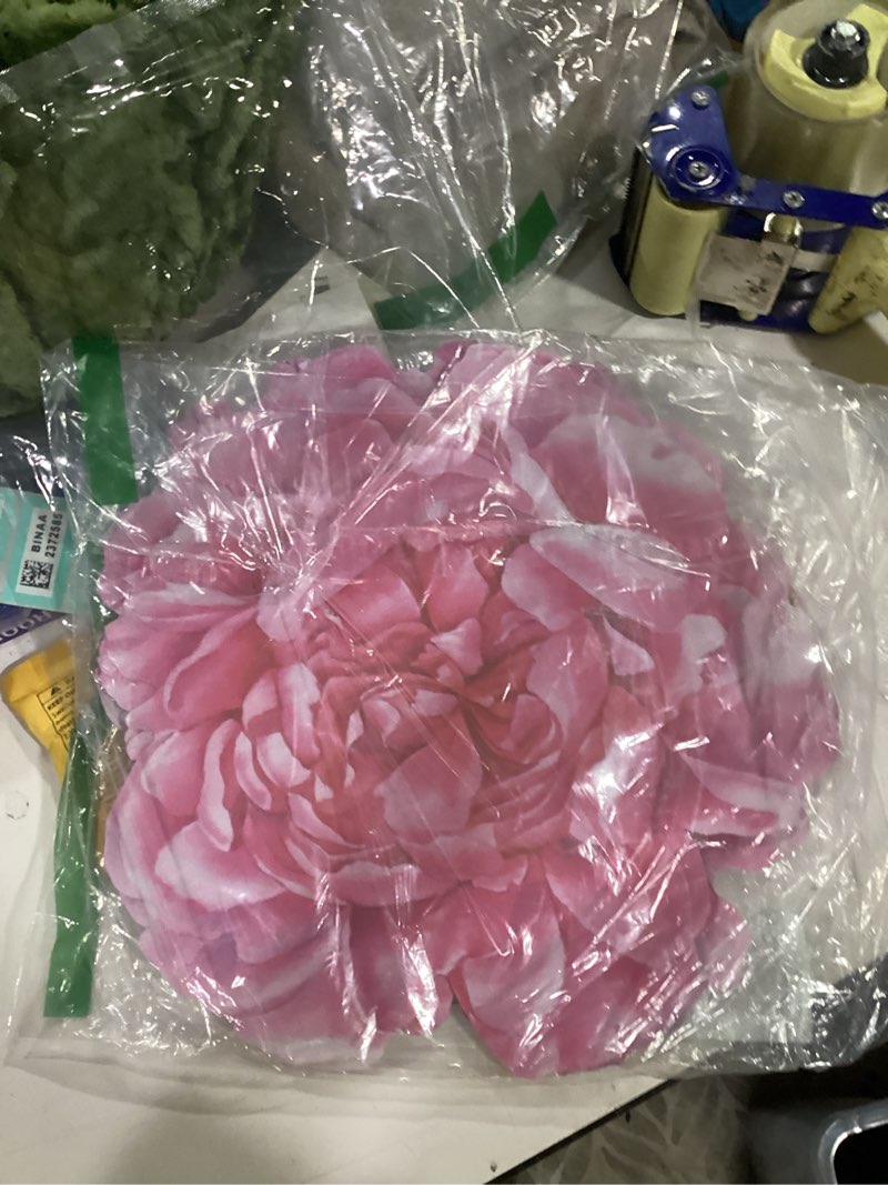 Condition photo showing Good Condition for set of 100 peony placemat pink floral place mats spring paper placemats disposable for dining table parties wedding kitchen decor bridal shower, 13 x 13 inch