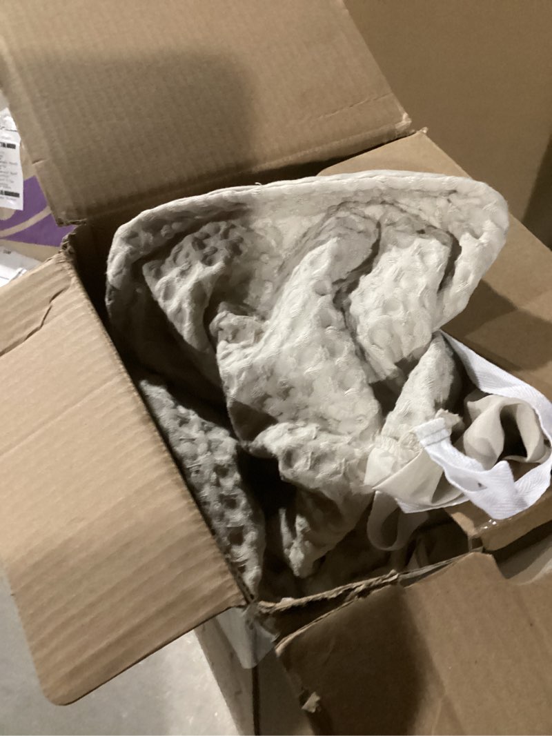 Condition photo showing Good Condition for SIMILAR TO STOCK PHOTO… Bedsure Boho Duvet Cover Queen Size - White Breathable & Soft Boho Bedding, Machine Washable Comforter Cover for All Seasons, Includes 1 Duvet Cover 90\"x90\" with 2 Pillow Shams & Zipper Closure 01 - White (No Comforter) Queen (90\" x 90\")