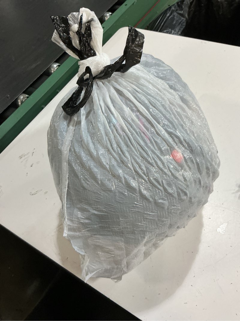 https://lotting-media.assets.bidfta.com/lotting_0e10e163-03ef-4d70-b4a5-15ea8e08bcf3
