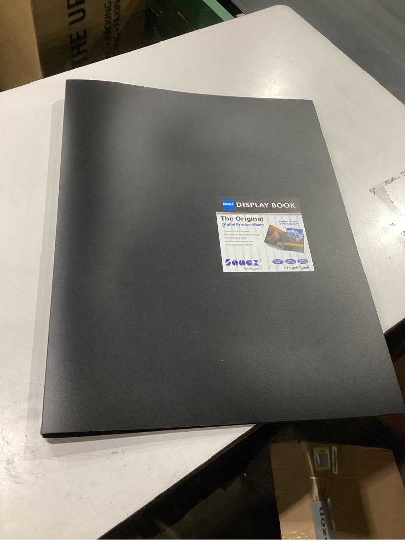 Condition photo showing Good Condition for sooez heavy duty binder with plastic sleeves 18"x24", portfolio folder with 30 clear sheet protectors, display 60 pages, presentation book for artwork, sheet music, document black 18"x24" - 1 pack