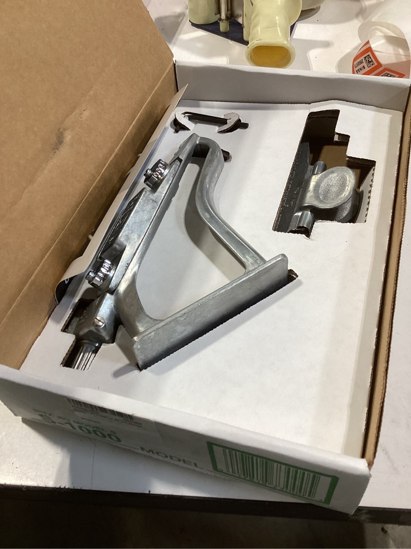 Condition photo showing Good Condition for bitzenburger fletching jig and straight clamp