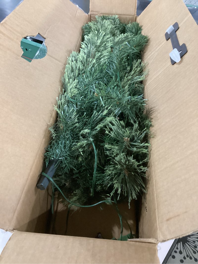 Assilyraft 4FT Pre-Lit Artificial Christmas Tree with 70 LED Lights, 4 Light Modes, 189 Tips, PVC Ca