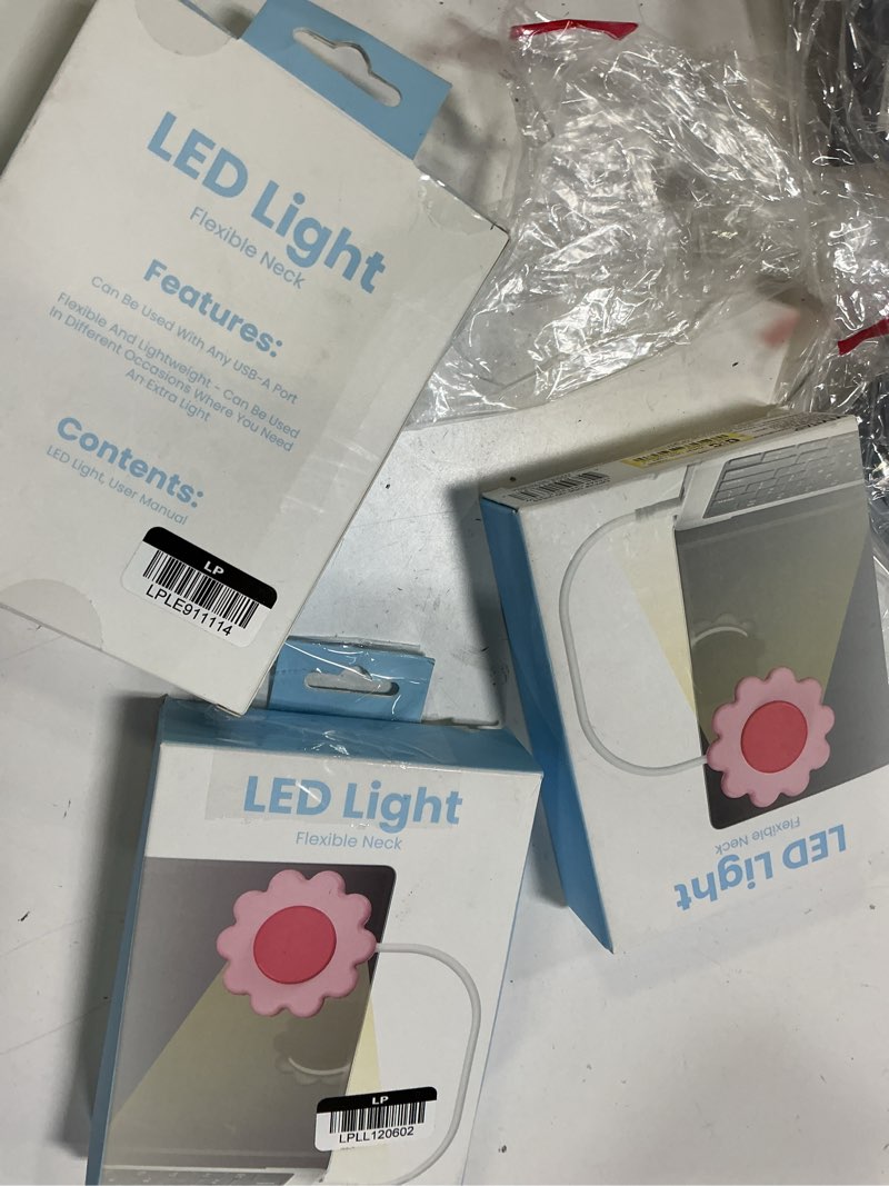 https://lotting-media.assets.bidfta.com/lotting_0e2913e7-311e-4703-abe0-72d2c3349707