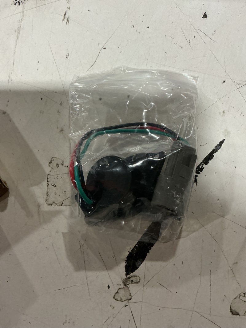 Condition photo showing Good Condition for 10l0l golf cart speed sensor with high speed magnet for 48v club car ds and precedent 2004 up electric models, oem# 102704901, 102265601 (4-6 mph speed increase)
