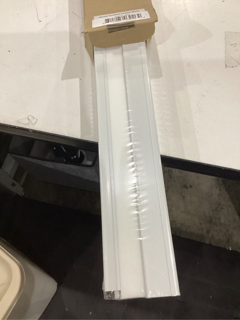 Condition photo showing Good Condition for blindsavenue cellular honeycomb cordless polyester shade, 9/16" single cell, light filtering, white, size: 35" w x 48" h white 35"w x 48"h