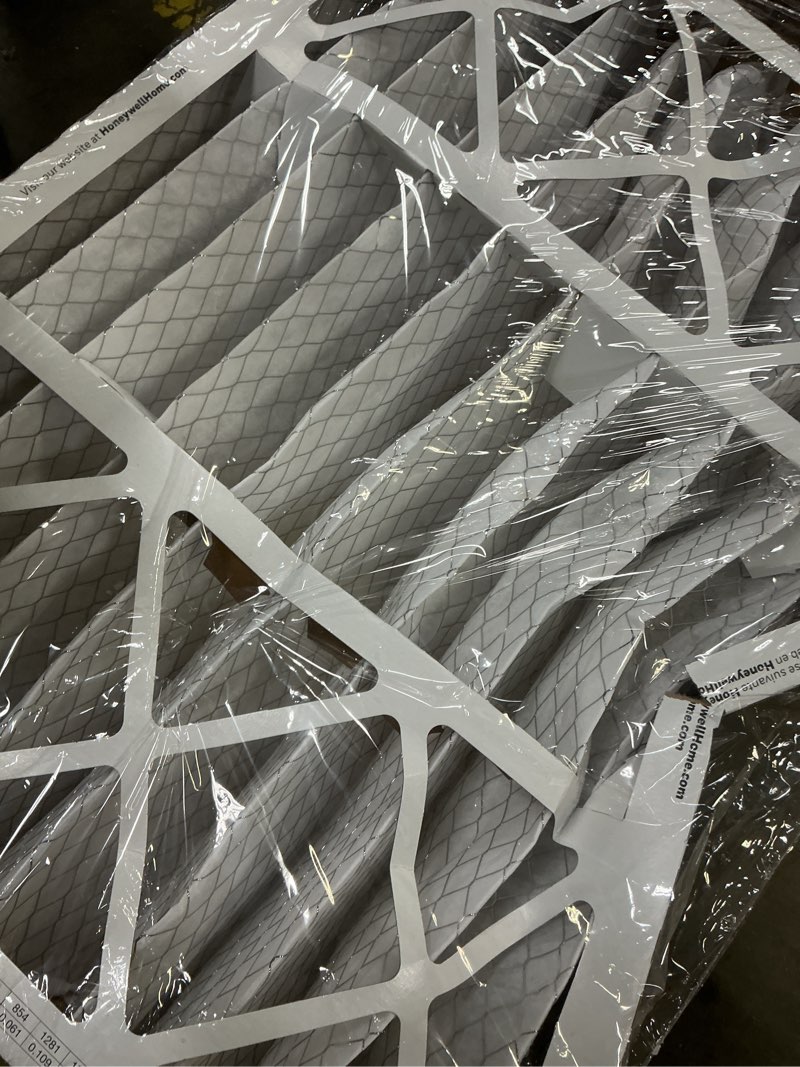 Condition photo showing Good Condition for honeywell home 20x25x4 merv 8, ac furnace air filter, 3 pack (cf100a1025-3pkam) (actual dimensions: 19.94 x 24.87 x 4.38 in.) 4.4" x 25" x 20"