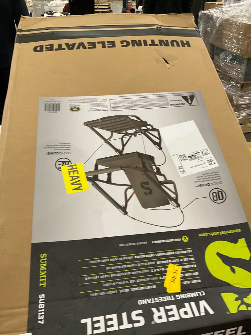 Condition photo showing New/Like New for Summit Treestands Viper Steel Climbing Treestand