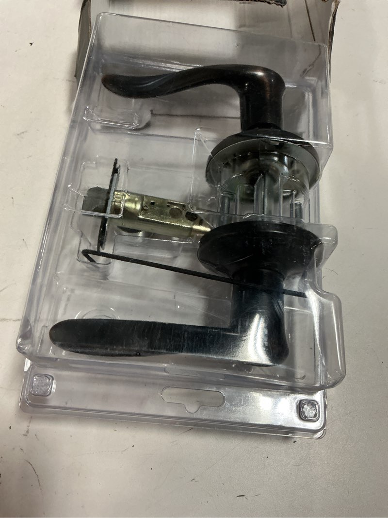 Condition photo showing Good Condition for kwikset tustin keyed entry lever featuring smartkey® in vb
