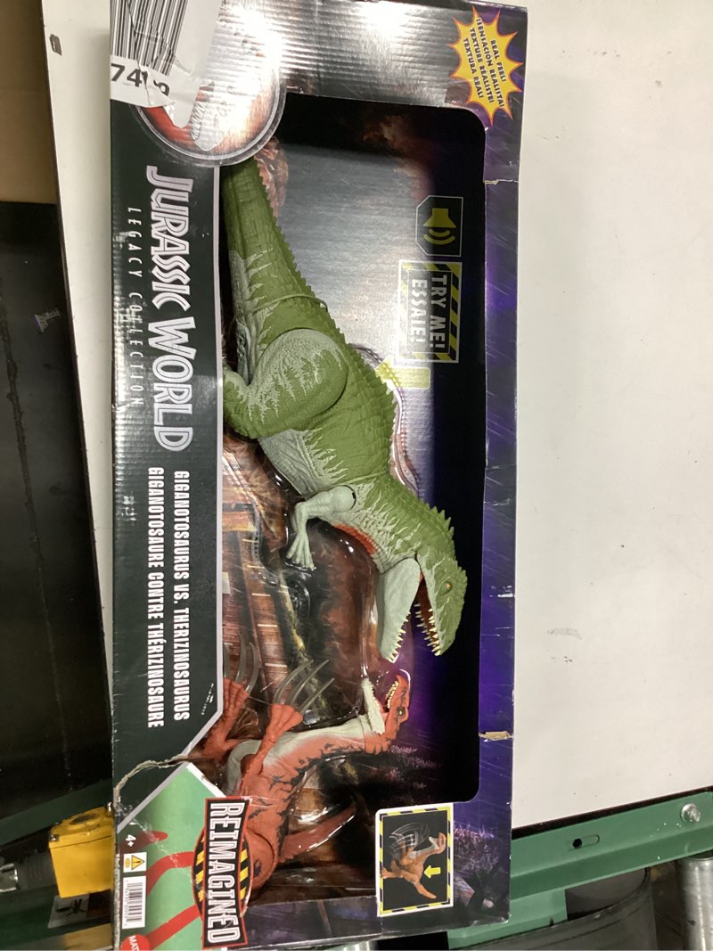 Condition photo showing New/Like New for jurassic world 2-pack of dinosaur figures giganotosaurus & therizinosaurus, attack actions