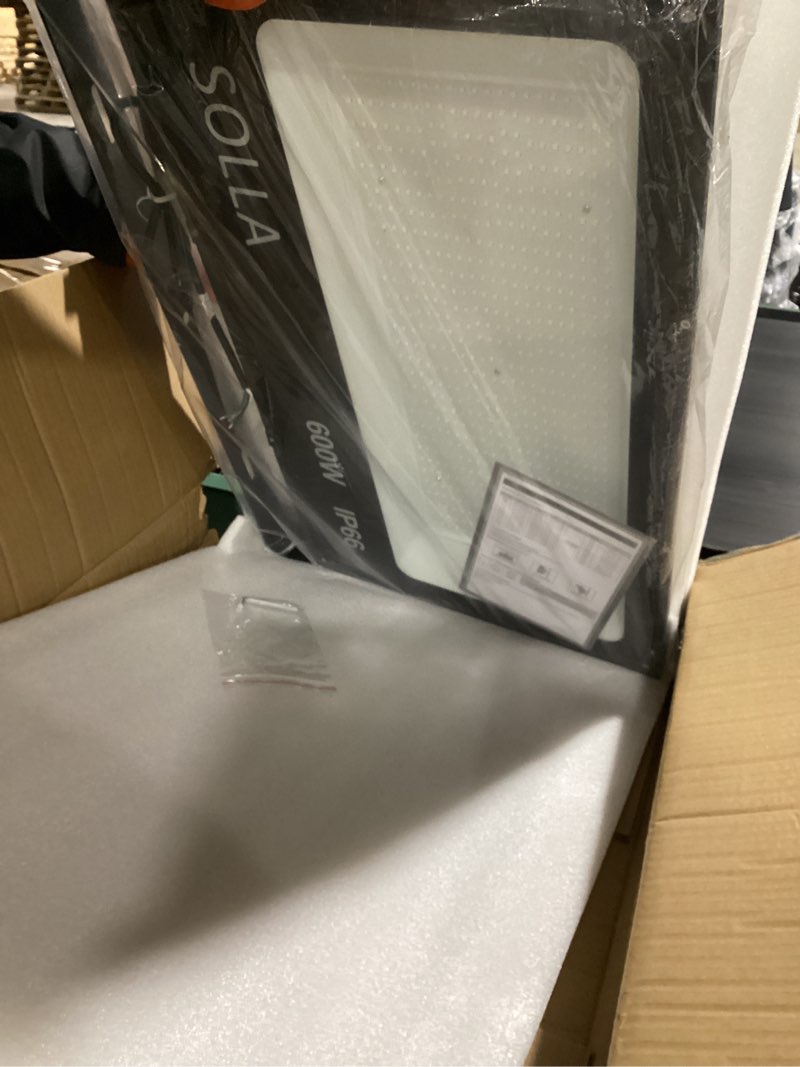 Condition photo showing Good Condition for solla 600w led flood light outdoor, 60000lm 6000k daylight white, 3060w equivalent super bright led arena light ip66 waterproof commercial lighting for sports fields,counts,stadium 110-265v