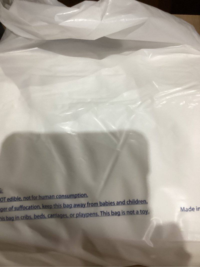 Condition photo showing Good Condition for REST® Evercool® Cooling Comforter, Full/Queen, Blanket for Hot Sleepers, All Season Bedding to Keep Cool for Night Sweats, Breathable Lightweight Blanket, 90"x90" Inches, Arctic White Arctic White Full / Queen (90"x90")