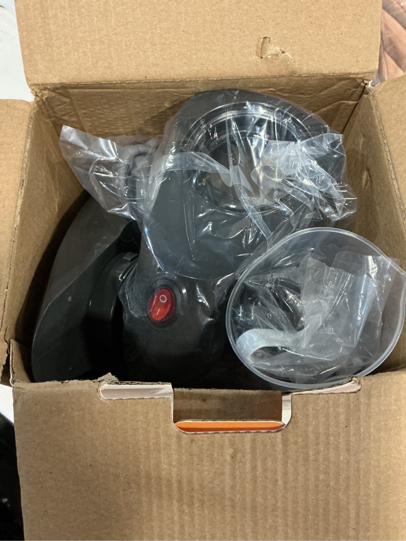 Condition photo showing Good Condition for hilife steamer for clothes, portable handheld design, 240ml big capacity, 700w, strong penetrating steam, removes wrinkle, for home, office(only for 120v)-black 1-black