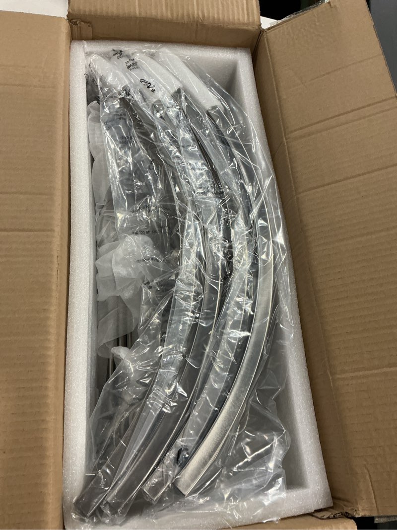 Condition photo showing New/Like New for 32" Silver Wagon Wheel Chandelier, 12-Light Farmhouse Brushed Nickel Wagon Wheel Chandelier for Dining Room, Modern Round Candle Chandeliers Light Fixture for Living Room, Foyer, Entryway, E12 32'' Silver 12-Light