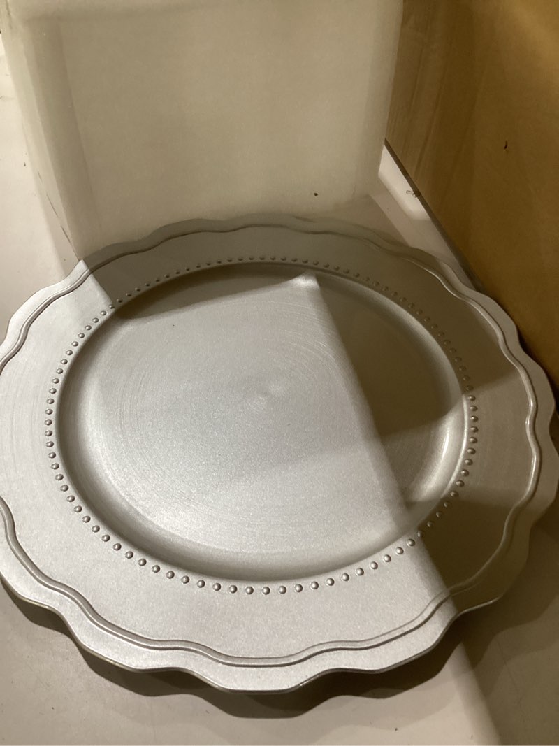 Condition photo showing Good Condition for YOUBET 700PCS Silver Plastic Plates - White and Silver Disposable Plates - Silvery Plastic Dinnerware Set - Include 200 Plates, 300 Heavy Duty Silverware, 100 Cups and 100 Napkins for Wedding & Party like item