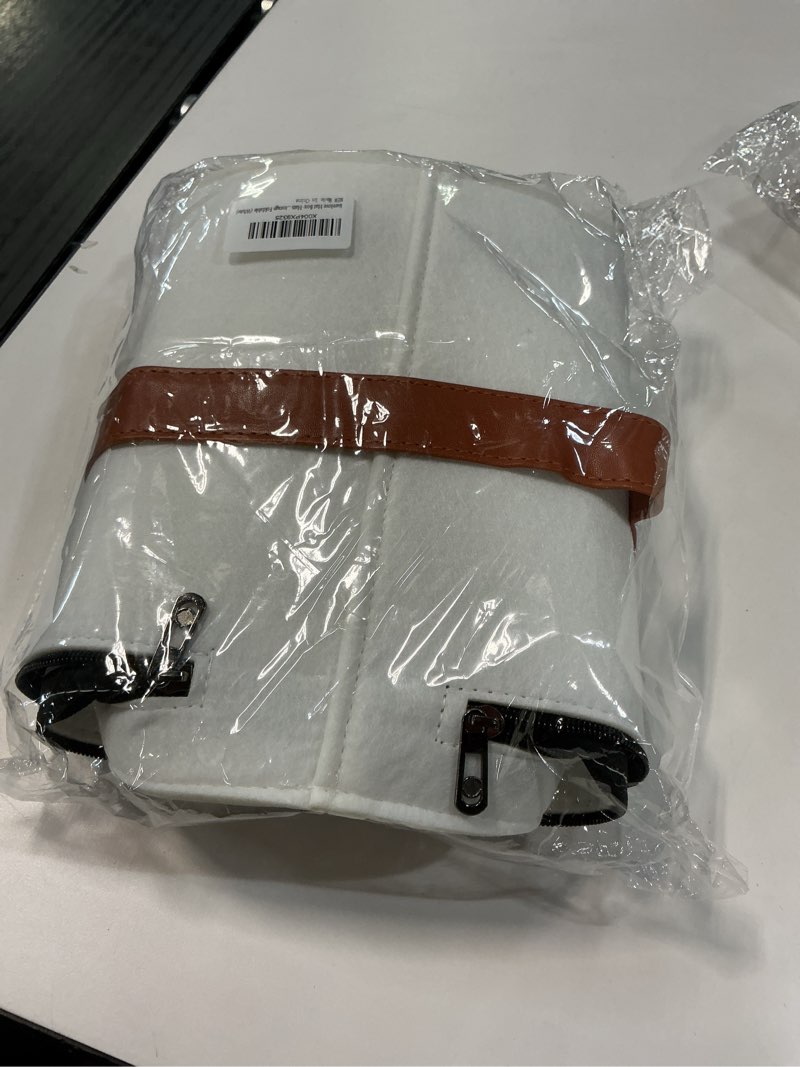 Condition photo showing New/Like New for Barelove Clothes Storage Box - Felt Large Round Hat Box for Travel, Foldable, Zipper Cover Design, Suitable for Hats, Clothes Quilts, Toy Storage White