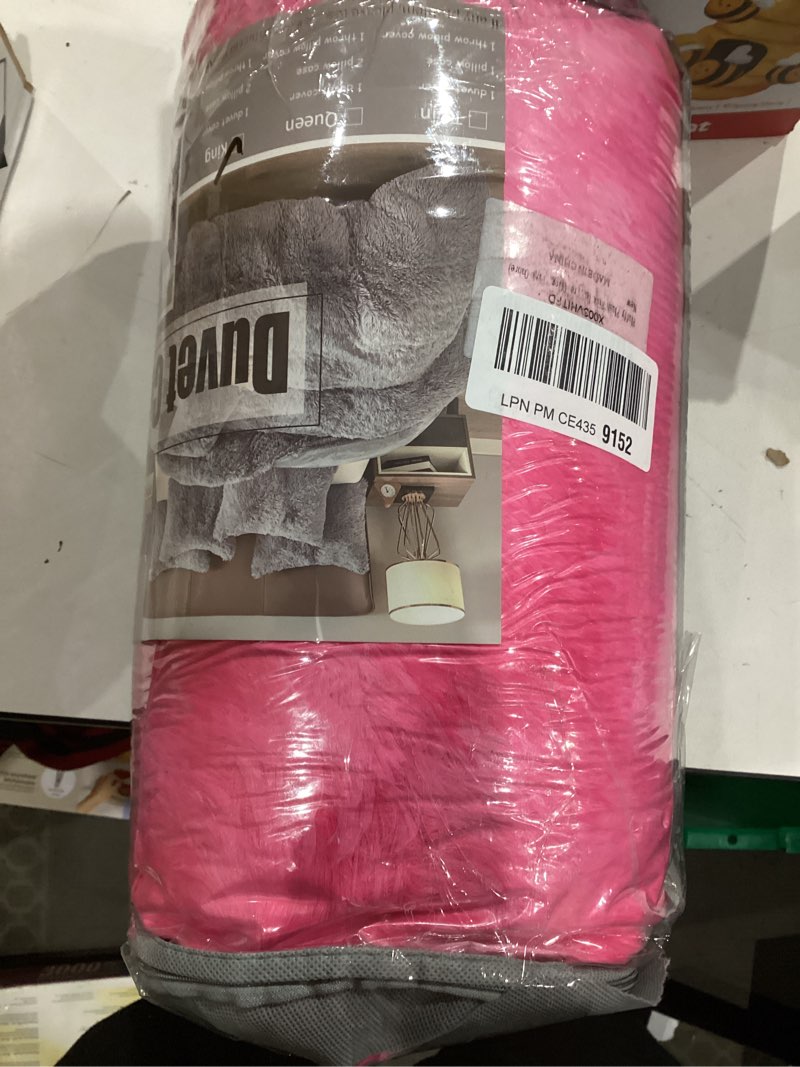 Condition photo showing Good Condition for Fluffy Plush Pink Duvet Cover Set King Size, Luxury Soft Velvet Fuzzy Comforter Cover Bed Sets 4Pcs(1 Faux Fur Duvet Cover + 2 Pillow Cases + 1 Pillow Cover) Zipper Closure (King, Pink Ombre) Pink Ombre King