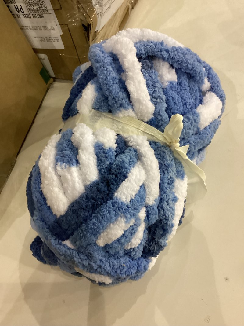 Condition photo showing As Is for Chunki chinelle for crocheting