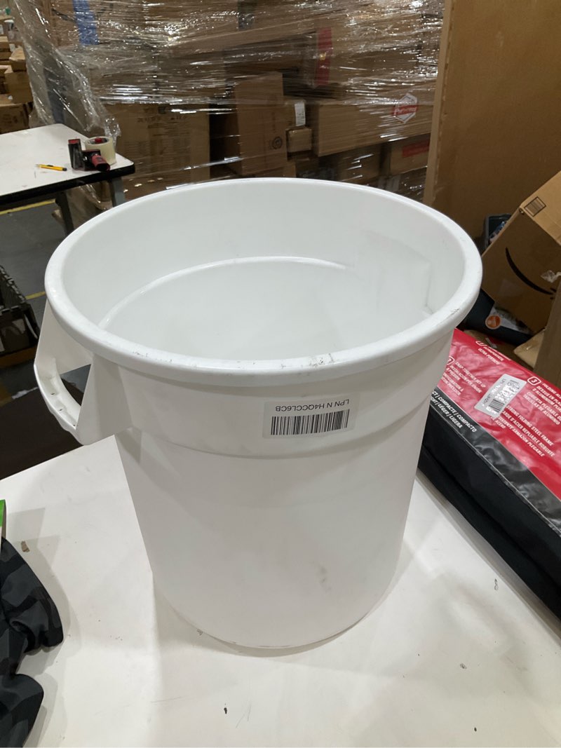 Condition photo showing Good Condition for winco heavy-duty round waste container/trash can, 10 gallon, white 10 gallon white