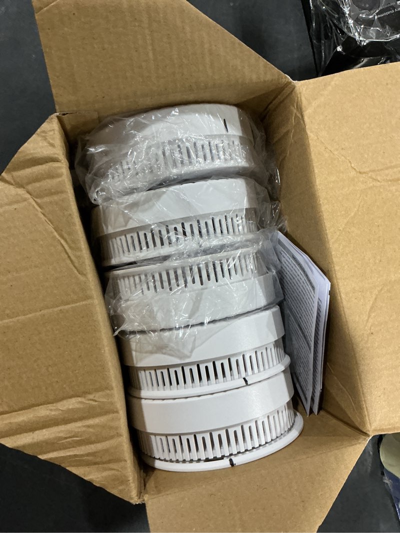 Condition photo showing As Is for 5 Pack Smoke Detector Carbon Monoxide Detector Combo Battery Powered,Carbon Monoxide Detector Smoke Alarm with Test Button,Fire Alarm with Digital Display for Home,Kitchen White 5