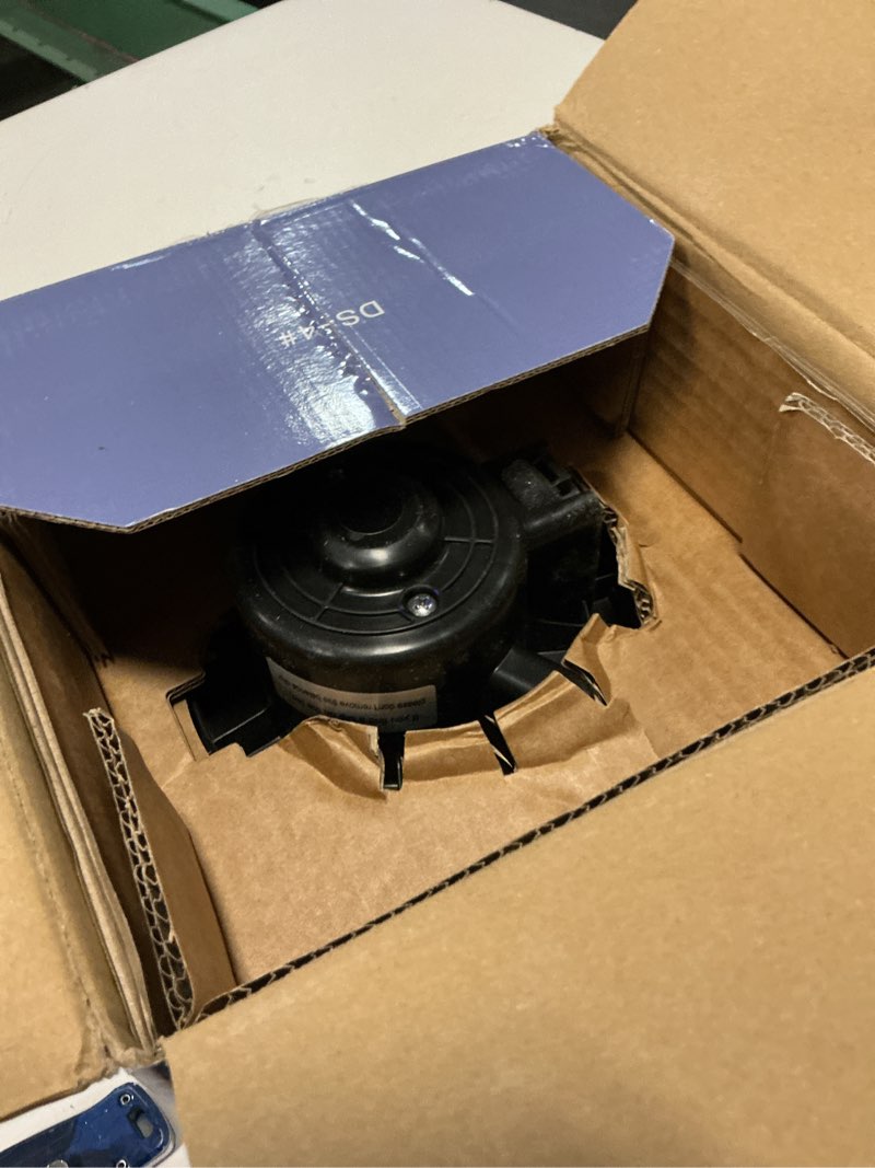 Condition photo showing Good Condition for front blower motor for 2000 2001 2002 2003 2004 2005 2006 chevy tahoe silverado avalanche suburban, 2000-2006 gmc sierra yukon, 2003-2006 cadillac escalade 700089 front blower motor