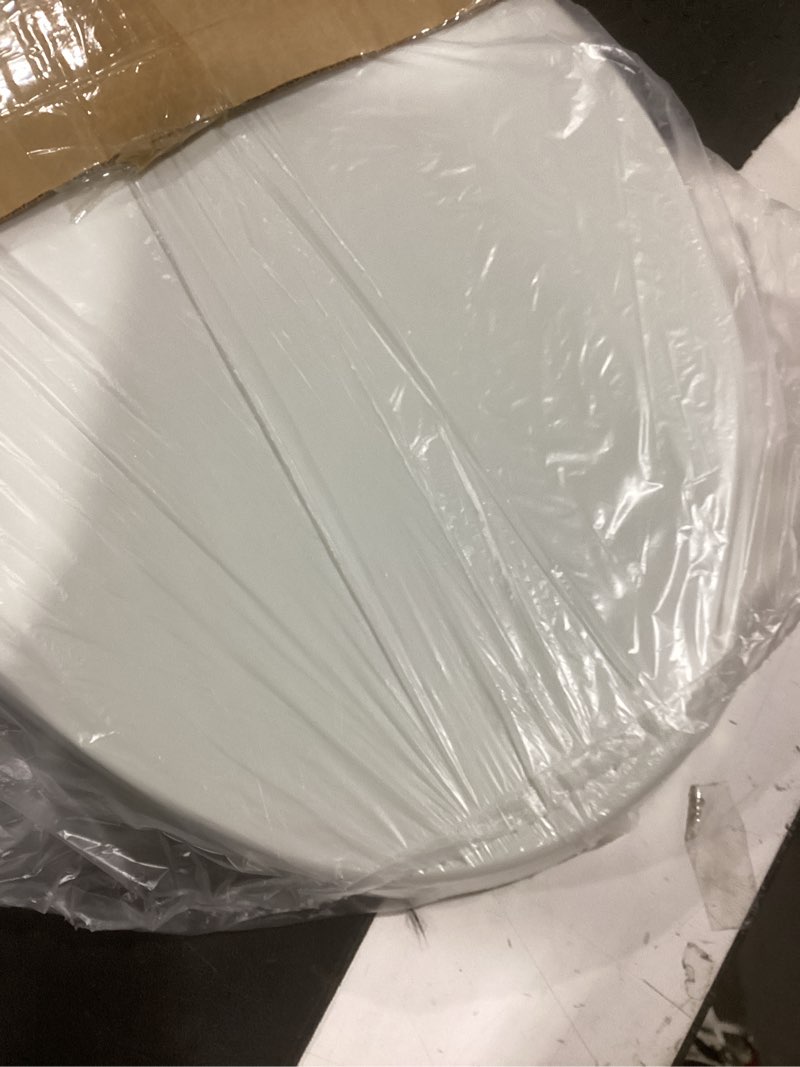 Condition photo showing New/Like New for bemis 170 000 toilet seat, elongated, plastic, white