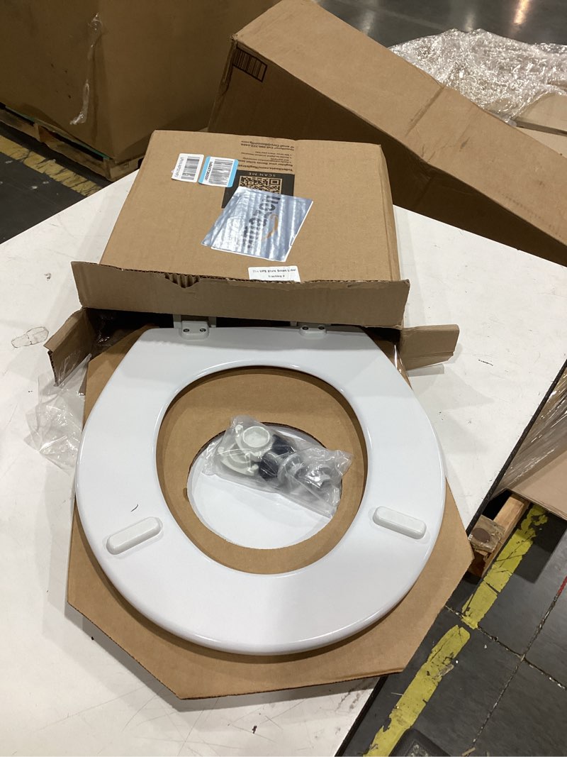Condition photo showing Good Condition for bemis 500ec 390 toilet seat with easy clean & change hinges, 1 pack round, cotton white