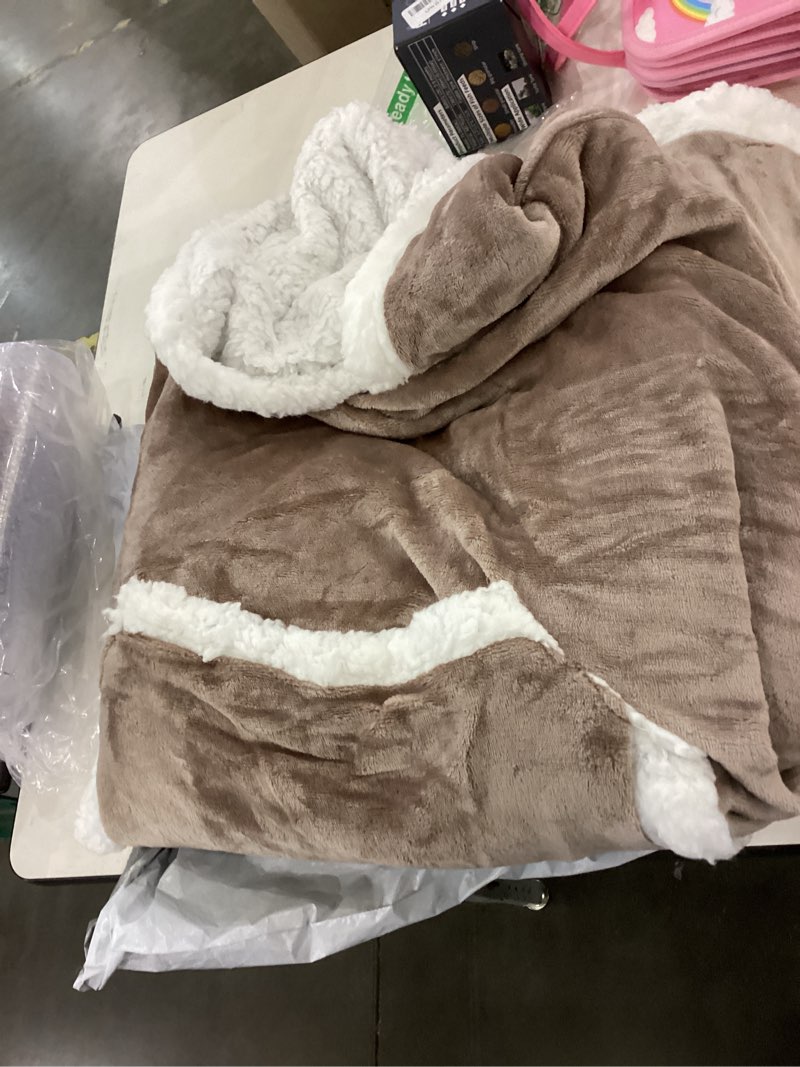 JOYWOO Nude Wearable Blanket Hoodie,Oversized Cat Lovers Sweatshirt Blanket for Adult, Birthday Gift