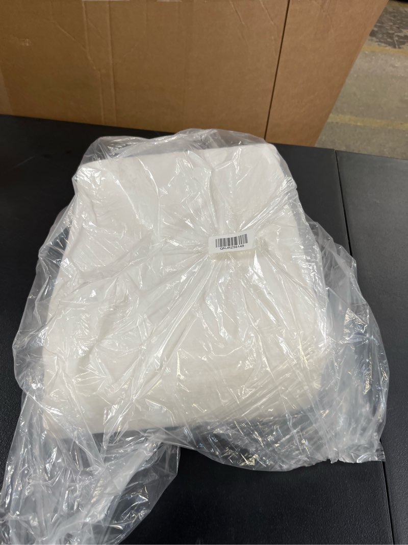 Condition photo showing Good Condition for european linen double flange duvet cover set, king, white