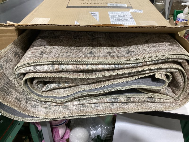 Condition photo showing Good Condition for loloi skye collection sky-01 blush/grey 9'-0" x 12'-0" area rug 9' x 12' (rectangular) blush / grey