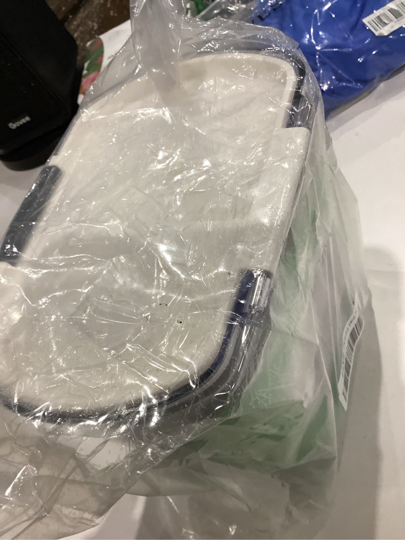 Condition photo showing Good Condition for ProKeeper Flour Storage Container, 4-Quart, BPA-Free Plastic, Dishwasher Safe 1 Piece