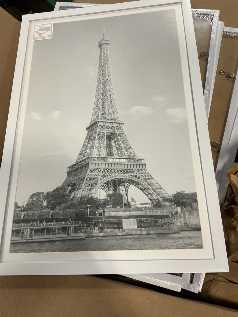 Condition photo showing Good Condition for upsimples 13x19 picture frame, display pictures 11x17 with mat or 13 x 19 without, wall hanging poster frames, white, 5  pack white 13x19
