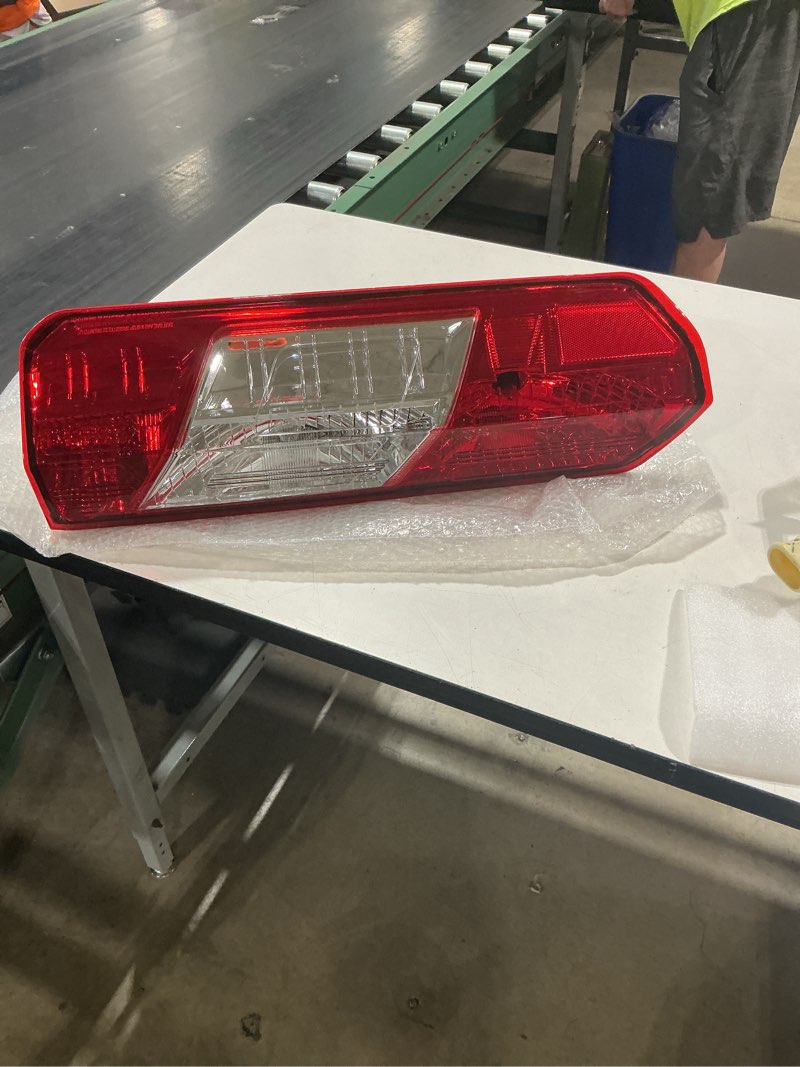 Condition photo showing Good Condition for lamp assembly rear stop and flas - ford 
