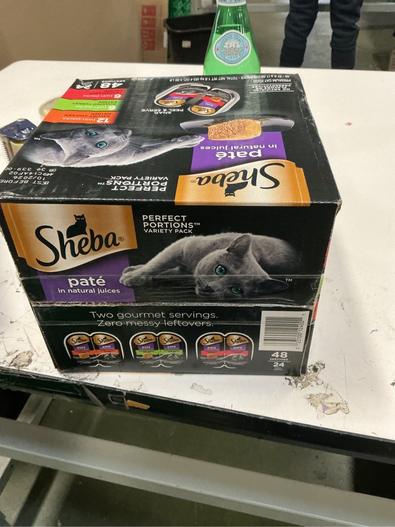 Condition photo showing New/Like New for Sheba Perfect Portions Wet Cat Food Variety Pack  1.32 oz Trays (24 Pack)