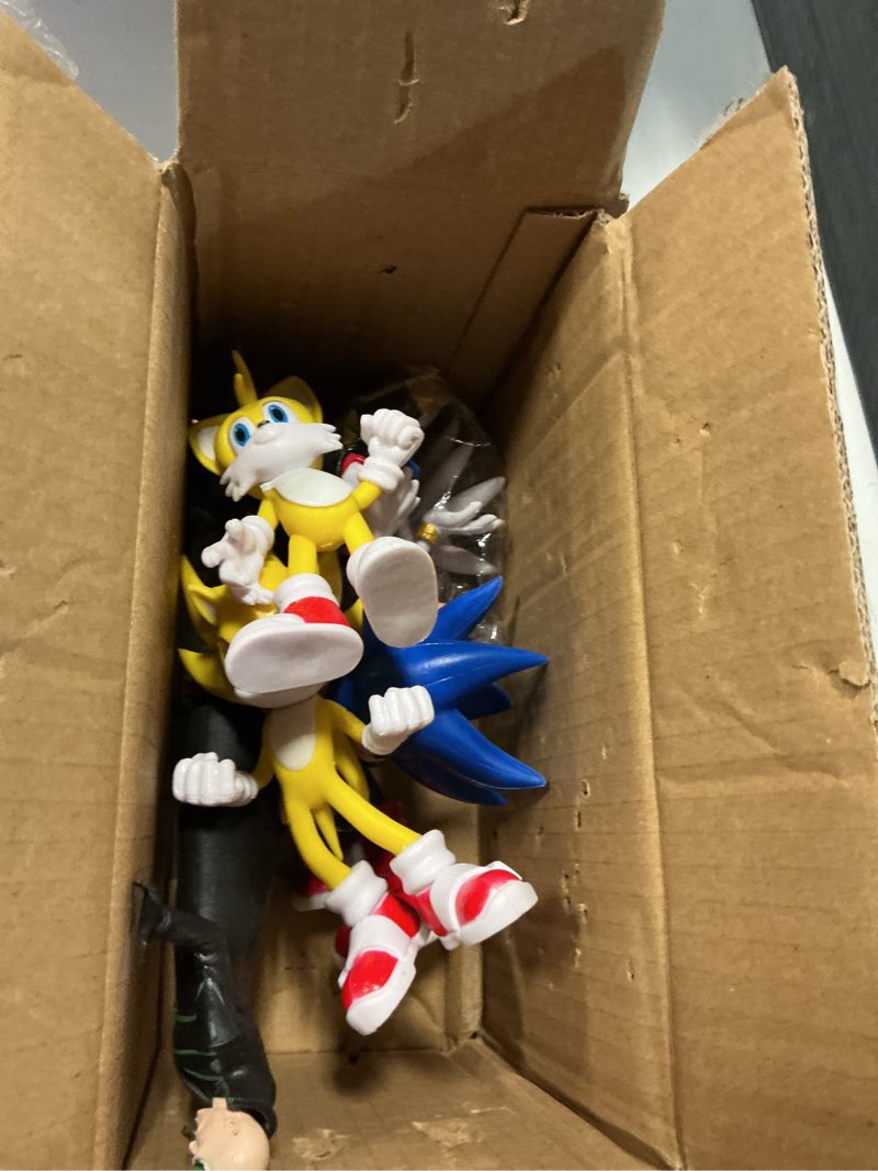 Condition photo showing Good Condition for 8 pcs super speed hedgehog action figures set 5.7 inch video game character toys for boys girls birthday cake toppers party supplies red warrior yellow fox cartoon hero collectible model playset pack