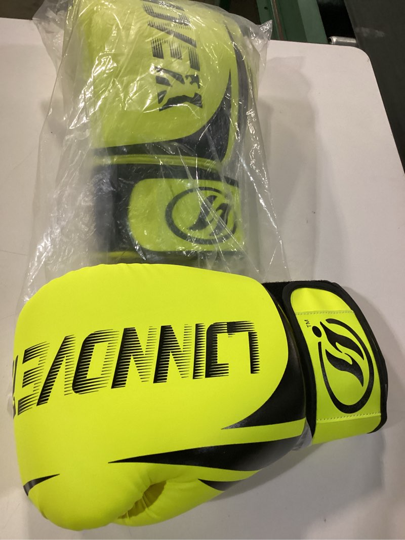 Condition photo showing New/Like New for venum venum elite boxing gloves kids neo yellow large