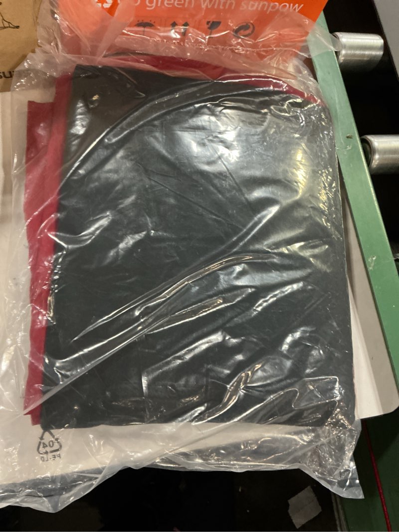 Condition photo showing New/Like New for MUXHOMO 7 Pieces California King Comforter Set, Reversible Bed in a Bag Cal King Size, All Season Bedding Set with Comforter, Flat Sheet, Fitted Sheet, Pillowcases & Shams, Red & Black Cal King (104"x96") 01 - Red/Black