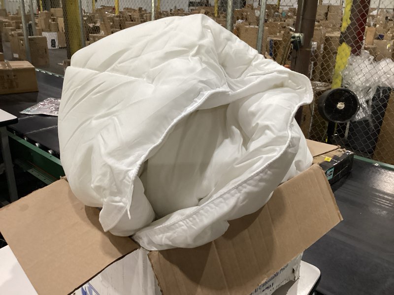 Condition photo showing As Is for amazon basics white down alternative comforter and duvet insert with corner tabs, machine washable, full/queen, all-season full/queen all-season